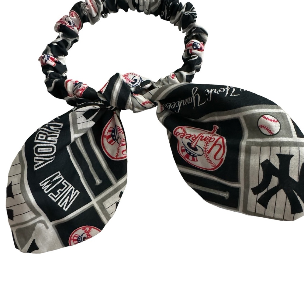 New York Yankees scarf tie hair scrunchie hand made USA cotton rare print NWT